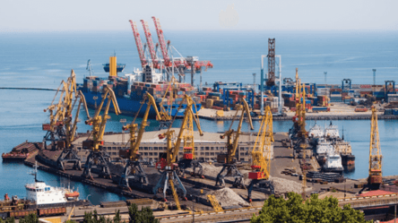 Из-за атаки рф на объекты энергетики Одесский порт не работал - 285x160