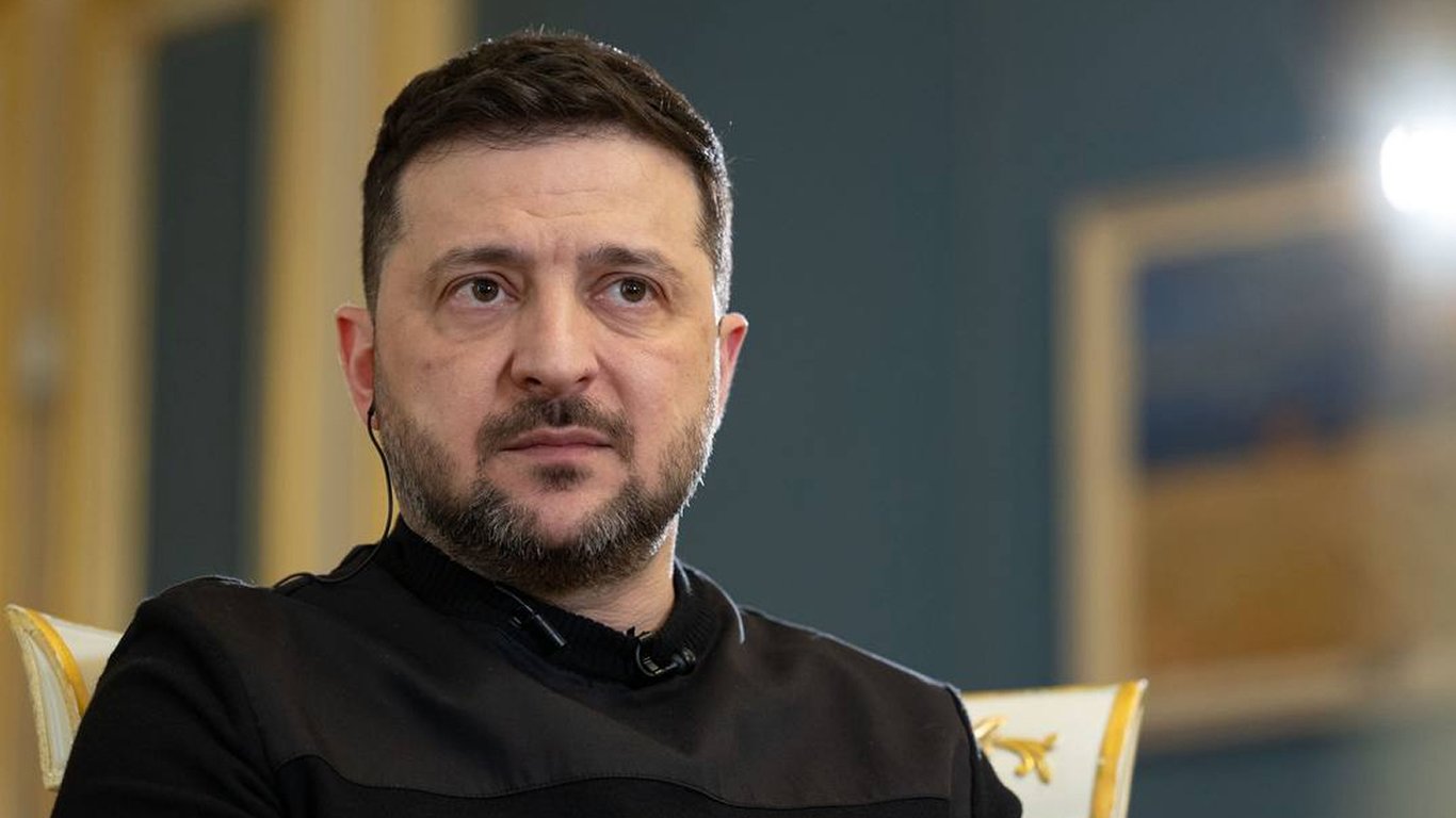 Зеленский заявил о новых дальнобойных ударах по военным объектам РФ