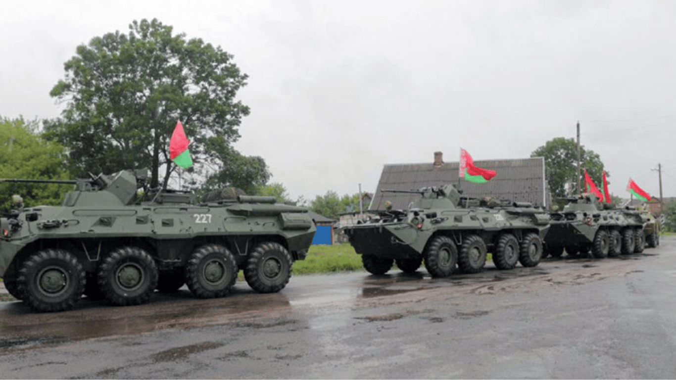 В Білорусі помітили пересування військової техніки