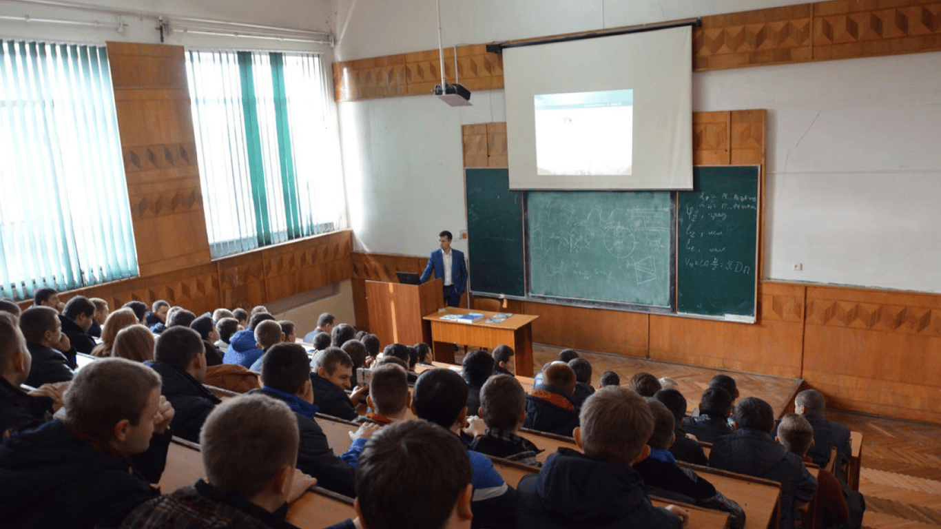 Мобилизация украинцев при поступлении в магистратуру — юрист объяснил вероятность