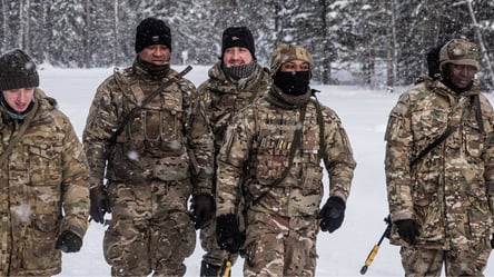 Солдаты НАТО в заснеженной Латвии спели украинский "Щедрик" - 285x160