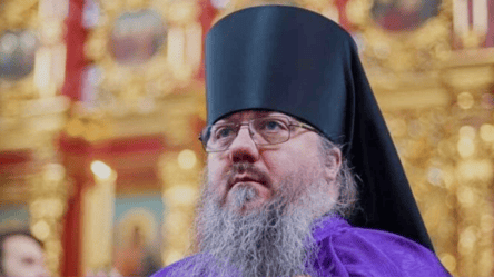 Скандальный буковинский епископ Никита тянет в суд журналистов из-за фото с "голым хористом" - 285x160