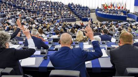 Впервые в истории: ЕС принял уникальный закон про защиту климата - 285x160