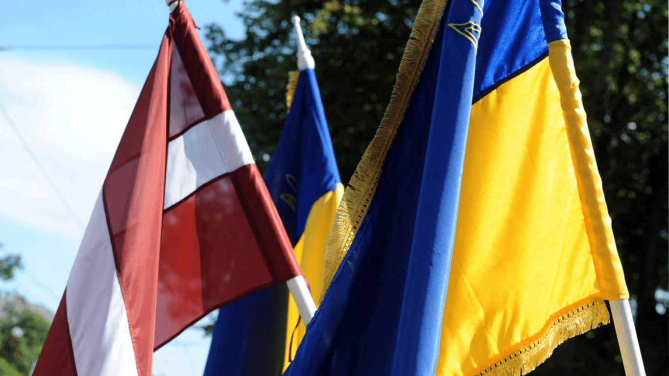 Латвия выделила средства на закупку генераторов для Украины