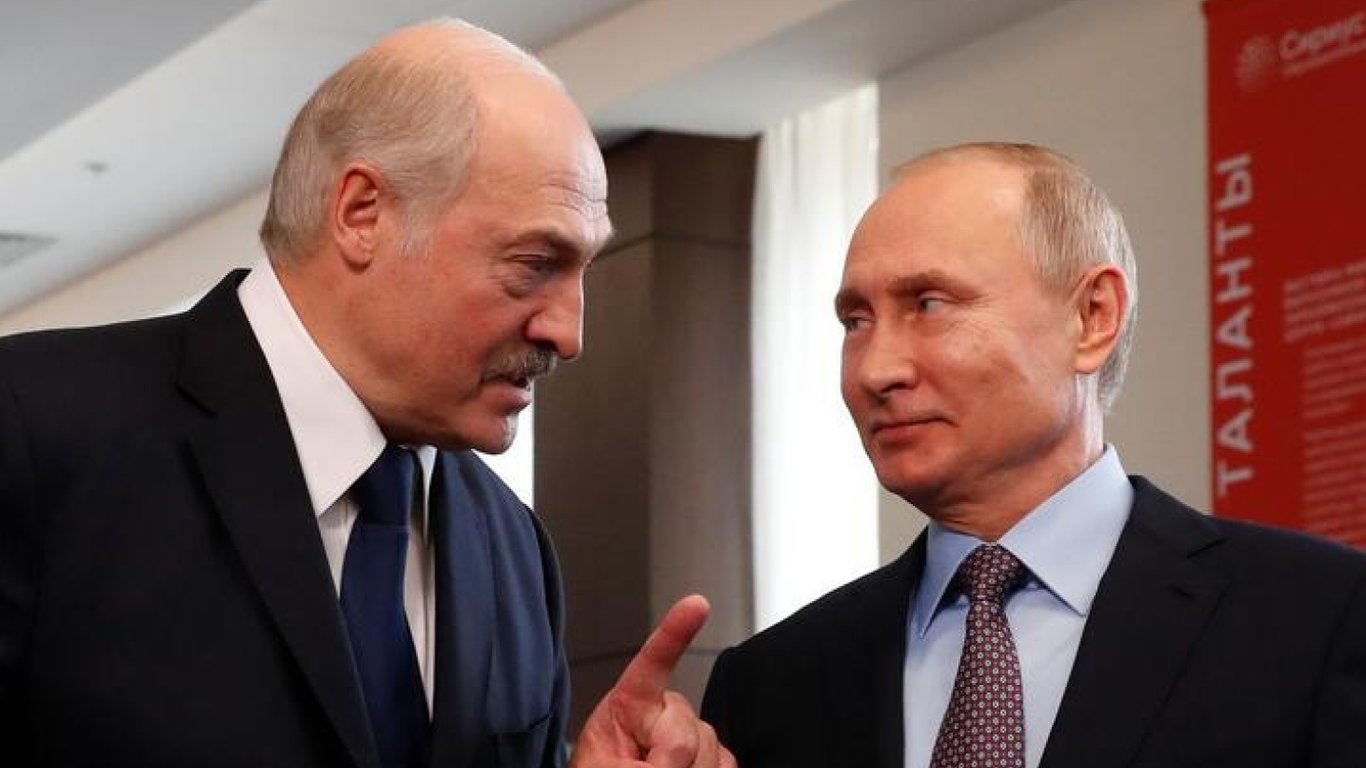 У кремлі розповіли, чому путін полетів до Лукашенка