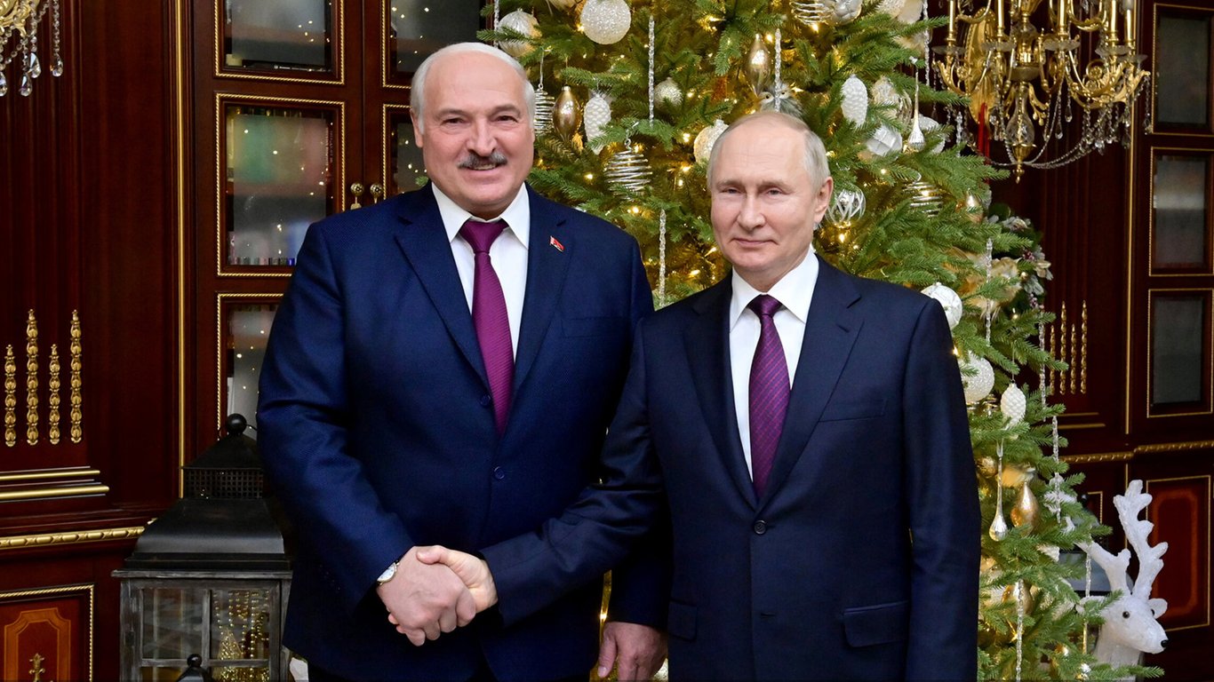 Стало відомо, навіщо насправді путін їздив до Лукашенка