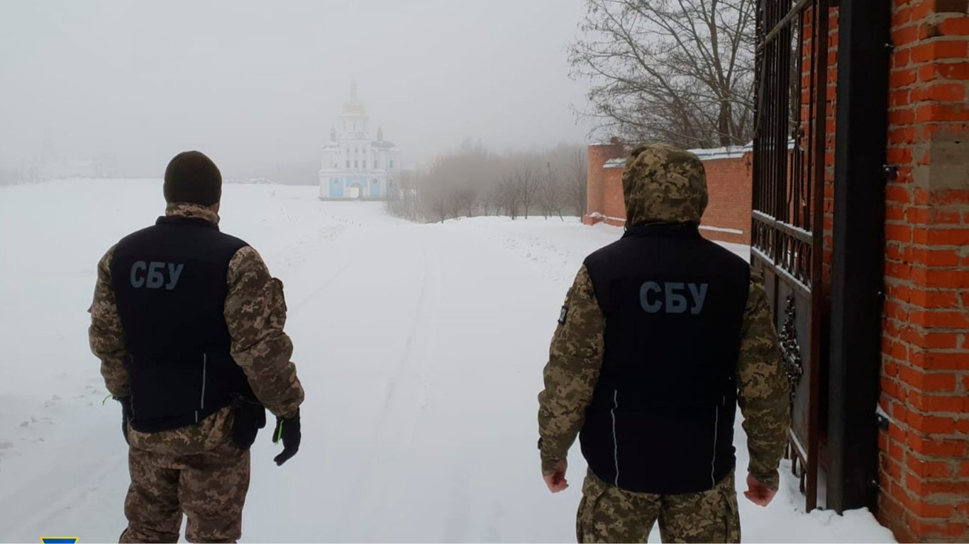 СБУ проводит обыски в церквях УПЦ МП Сумской области
