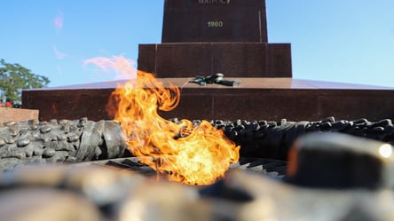 Вечный огонь на Аллее Славы в Одессе будет гореть и дальше: так решили депутаты горсовета - 285x160