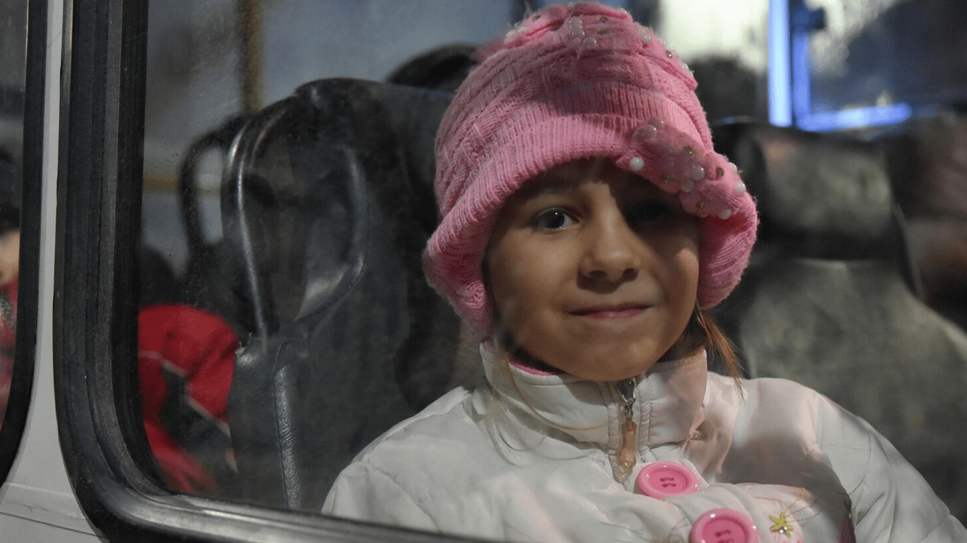 Росіяни вивозять із Запорізької області дітей під виглядом поїздки на новорічні свята