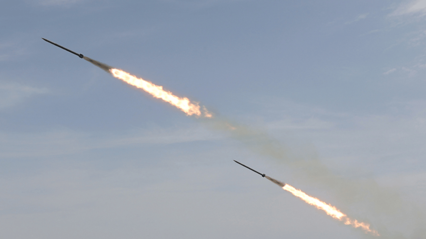 Россия не может обстреливать города Украины из-за ограниченного запаса ракет
