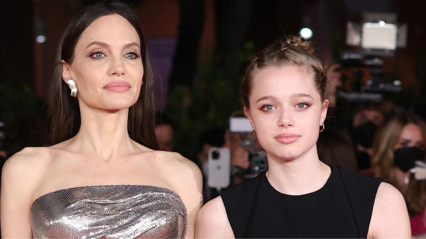 16-летняя дочь Джоли и Питта состригла волосы
