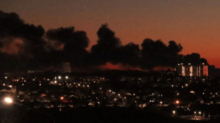 Ракетный обстрел Киева: мощные взрывы возле столице - 285x160
