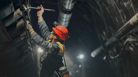 Массированная атака РФ по шахте ДТЭК — все шахтеры спасены - 285x160