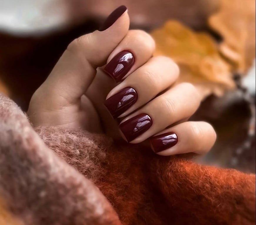 Манікюр, що додає образу загадковості