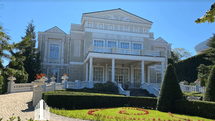 Найдорожча резиденція в Одесі виставлена на продаж: хто її власник - 285x160