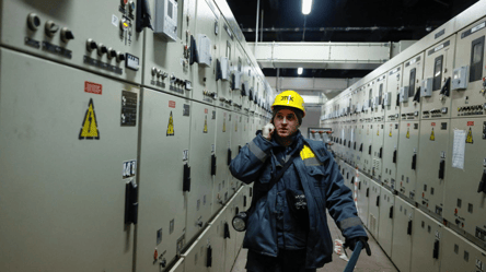 В Украине ввели графики отключения света - 304x171