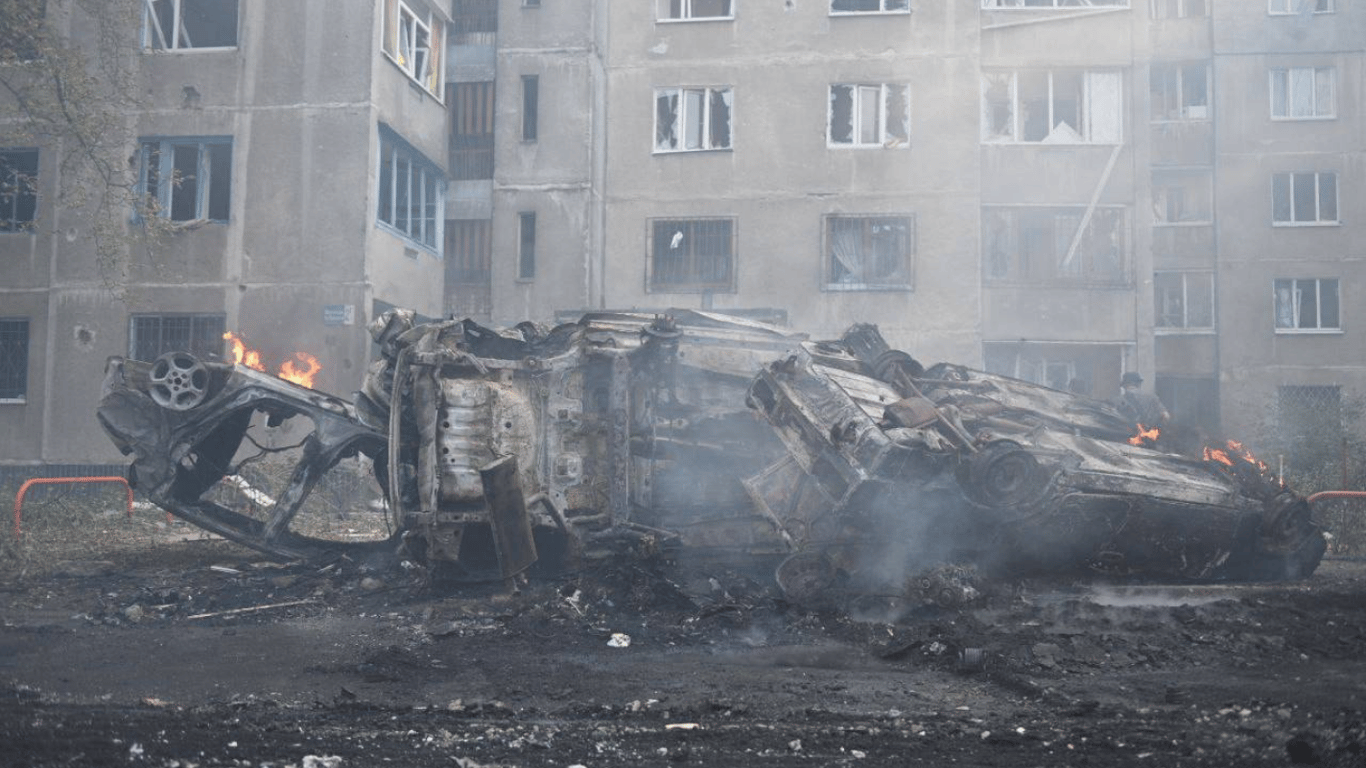 Окупанти вдарили по Харкову — є постраждалі