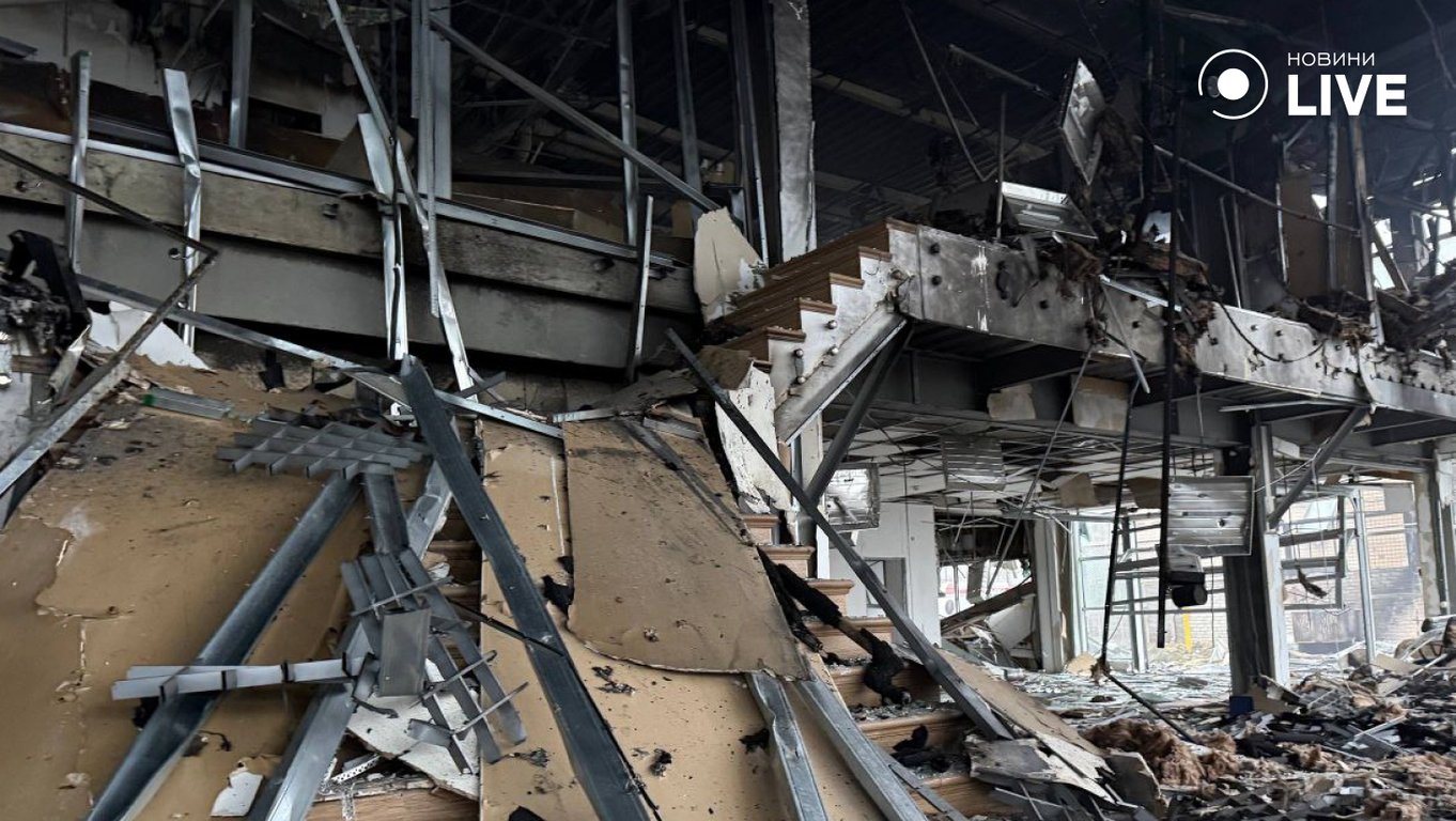 Атака на автосалон 13 лютого