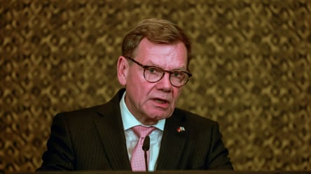 МИД Германии требует от Путина быстро сесть за стол переговоров - 285x160