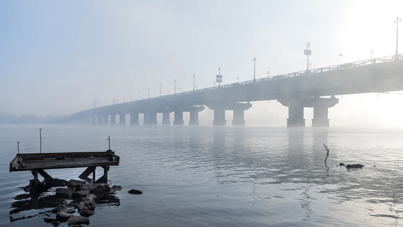 У Києві перекрили один із центральних мостів, — ЗМІ