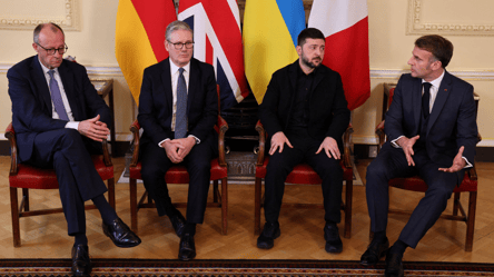 Зеленський прибув на зустріч із лідерами ЄС — відео - 285x160