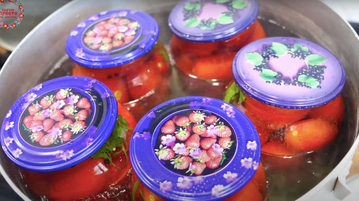 перевірений рецепт помідорів на зиму 