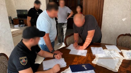 Розкрадання бюджету на Київщині: підозрюються п'ять депутатів - 290x166