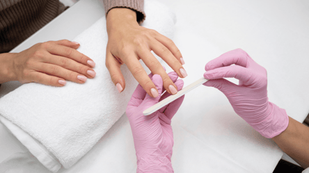 Лунный календарь маникюра на февраль 2026 — когда идти к мастеру - 285x160