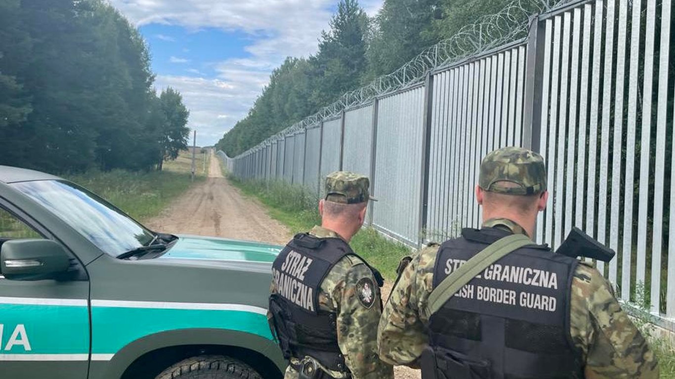 На польских пограничников напали неизвестные со стороны границы Беларуси