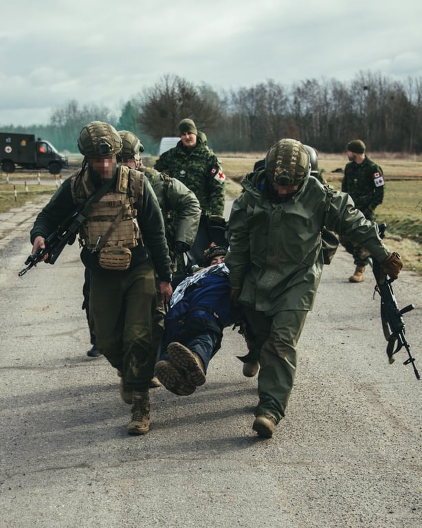 Канадские военные обучают бойцов ВСУ