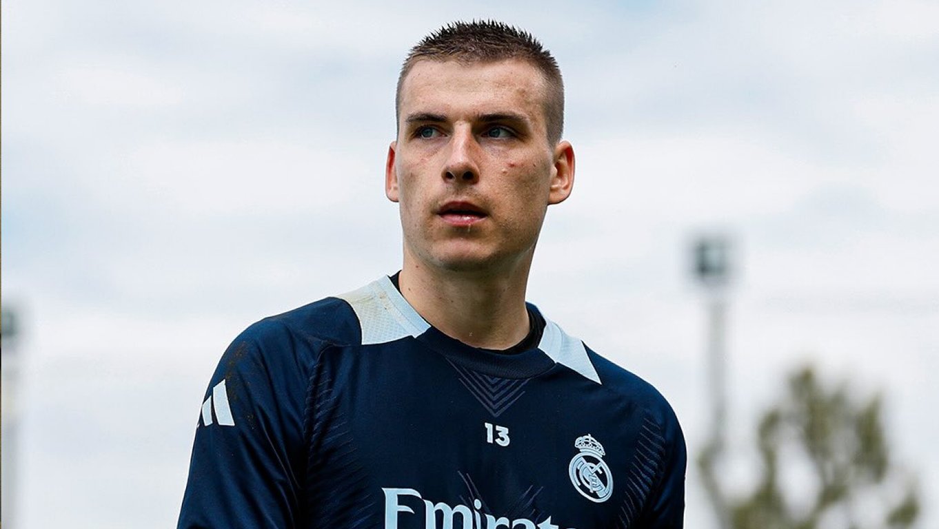 Андрей Лунин