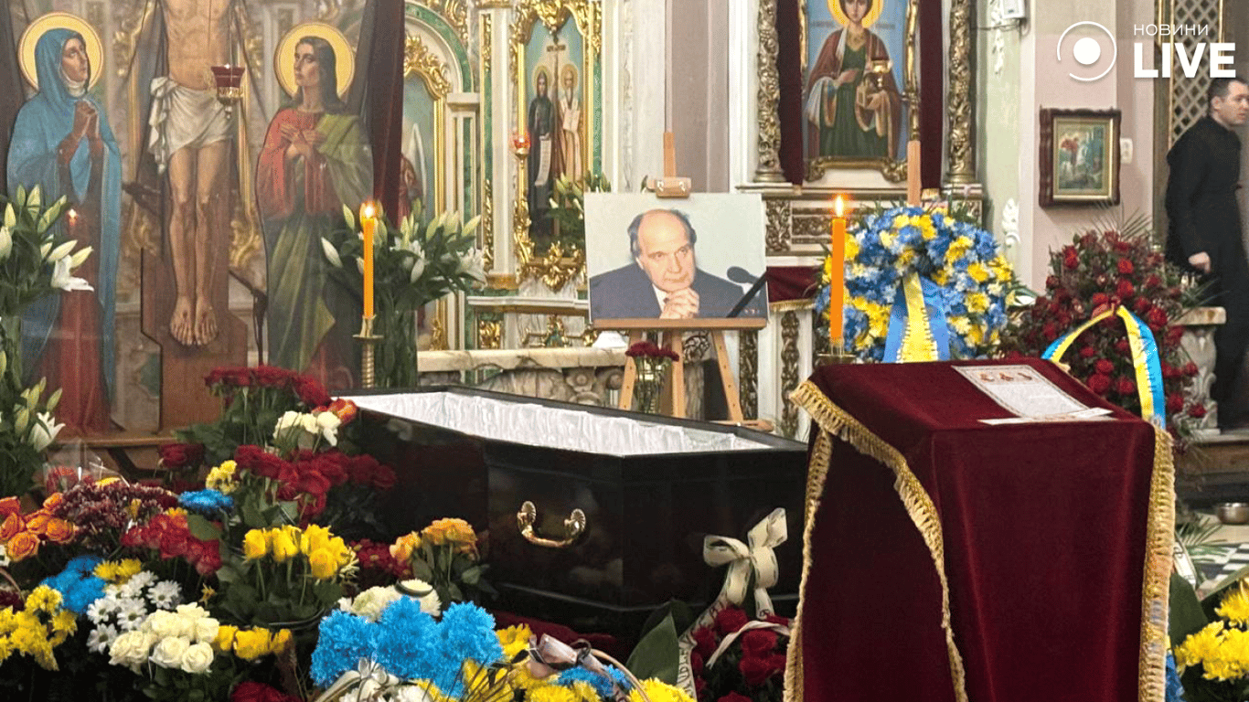 Прощание с Юхновским в соборе