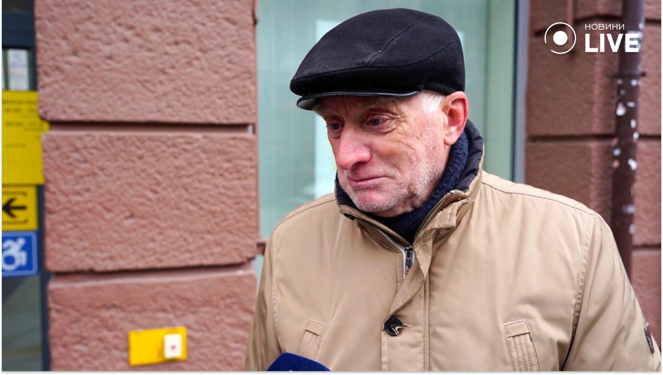 Одесит висловлює свою думку 