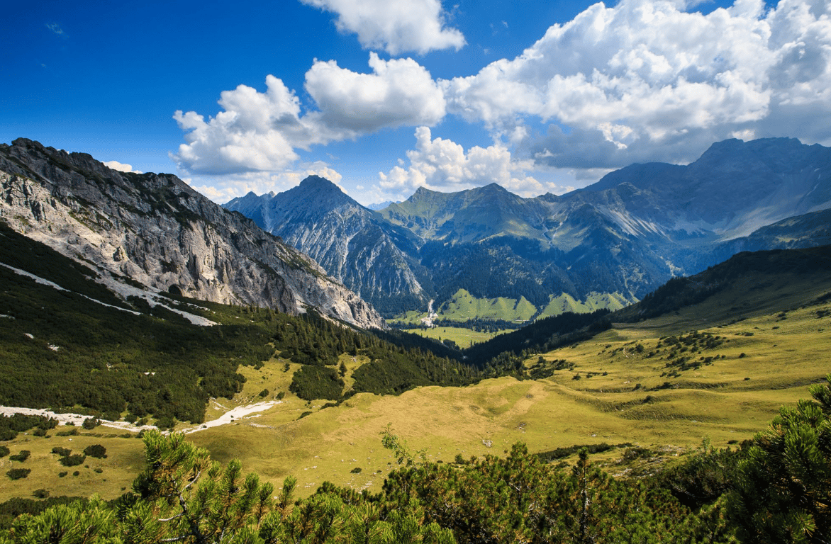 Топ-5 країн Європи для літніх походів - фото 1