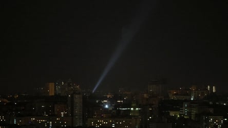 Над Киевом этой ночью уничтожено 30 воздушных целей - 285x160
