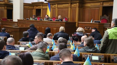 Рада прийняла за основу законопроєкт щодо позбавлення держнагород зрадників - 290x166