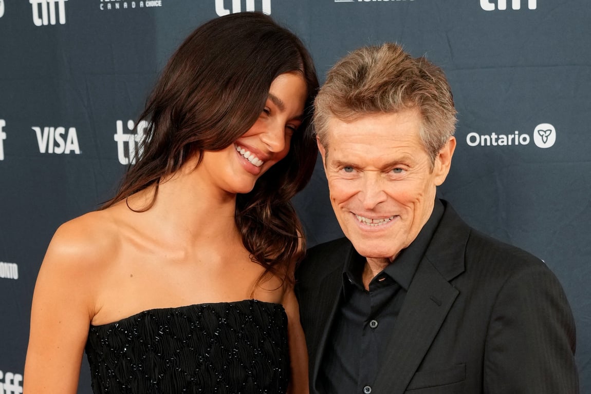 Бывшая девушка Ди Каприо, которую он бросил после ее 25-летия, сияла на знаменитом кинофестивале - фото 3