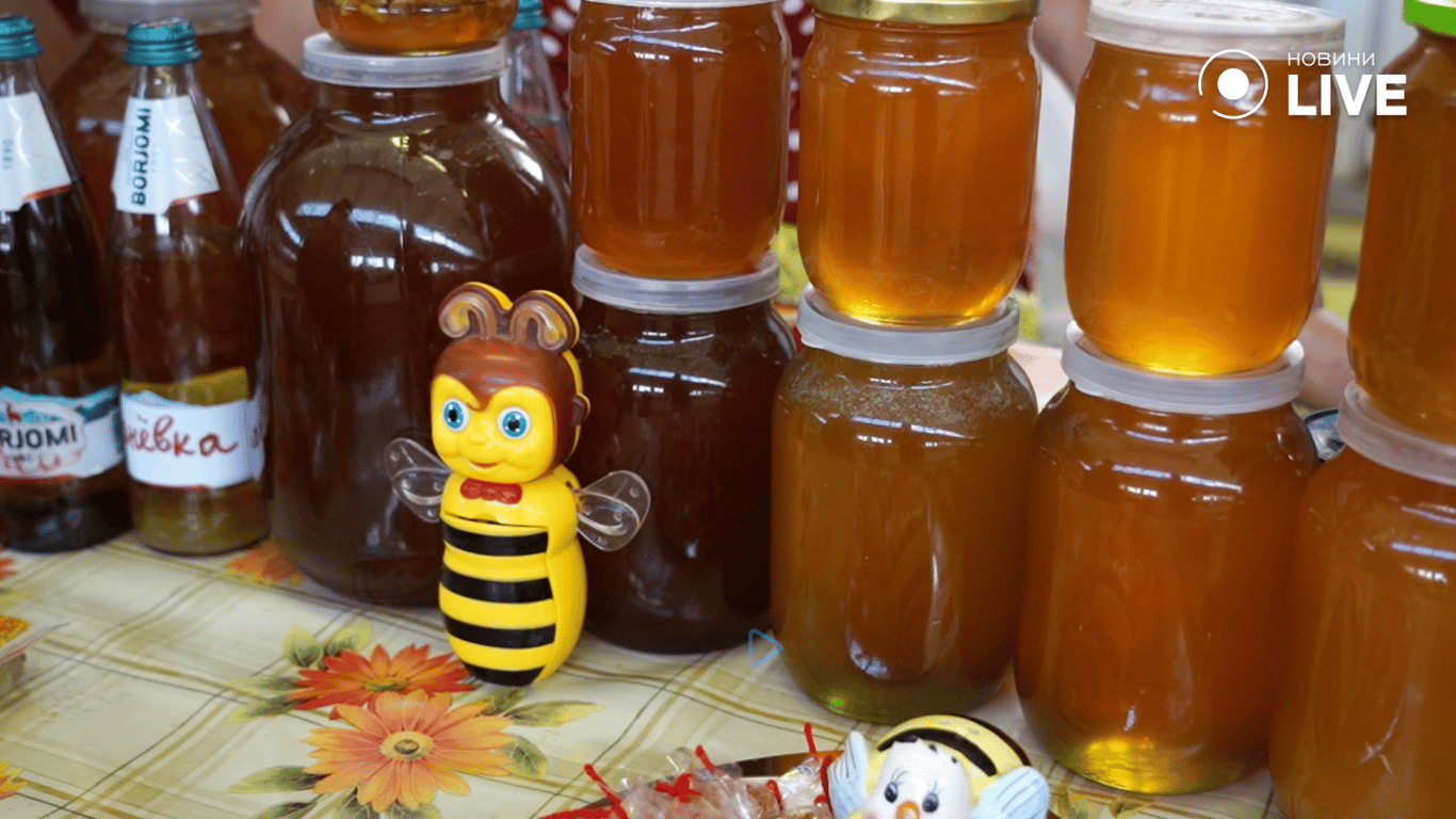 Мед на базарі