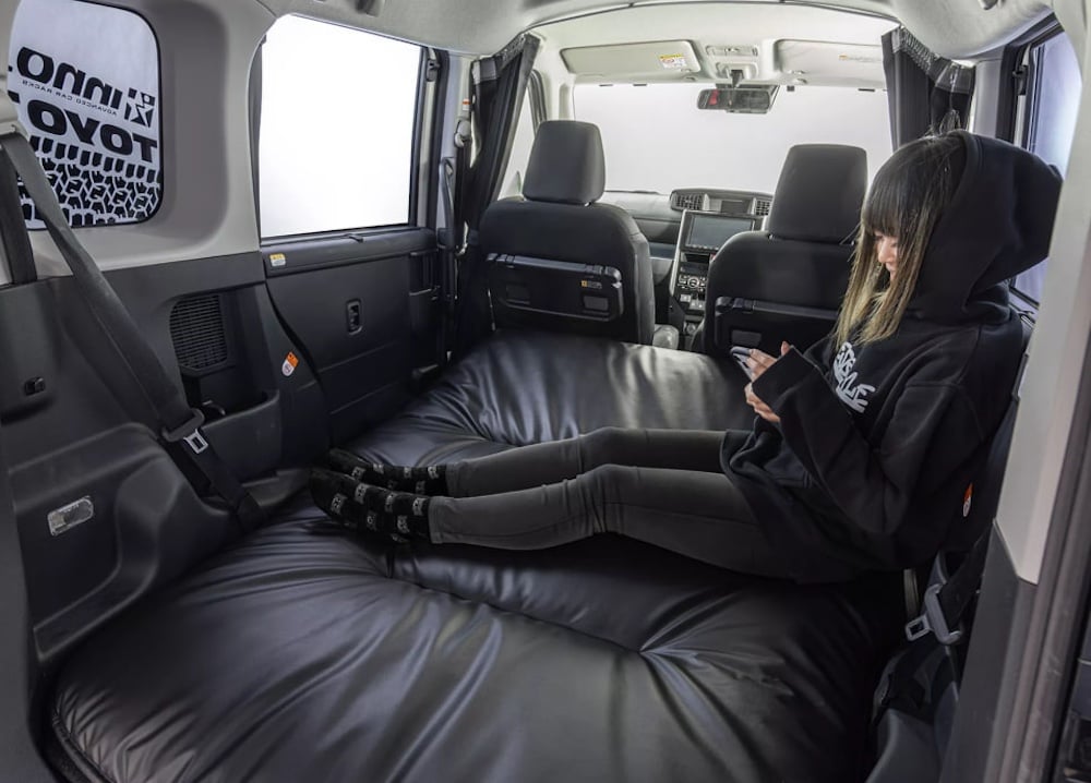 Landc Roomy може перетворюватися на автодім.