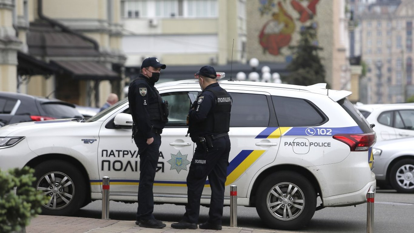 Собирал деньги ВСУ: в Харьковской области полиция подозревает подростка в мошенничестве
