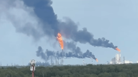 Силы обороны нанесли удар по нефтехимическому комбинату в Тюменской области - 285x160