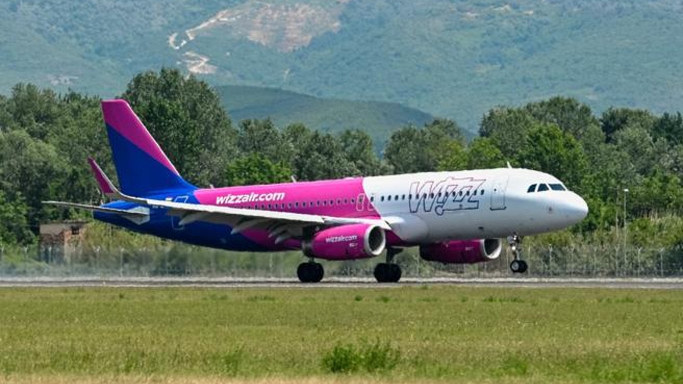 В Украине остался один самолет авиакомпании Wizz Air: будет ли летать
