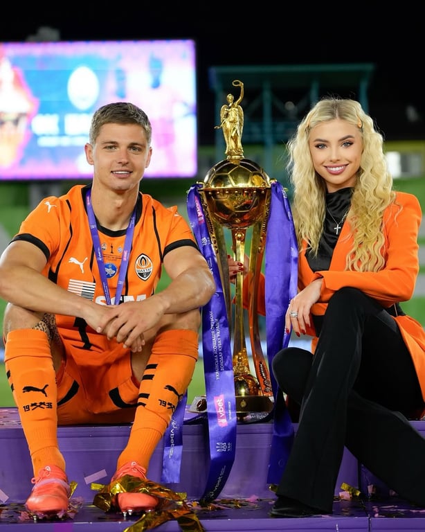 Подружжя Бондарів