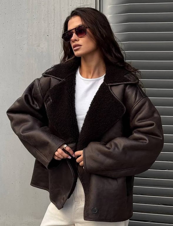 Шоколадні відтінки серед верхнього одягу в тренді 