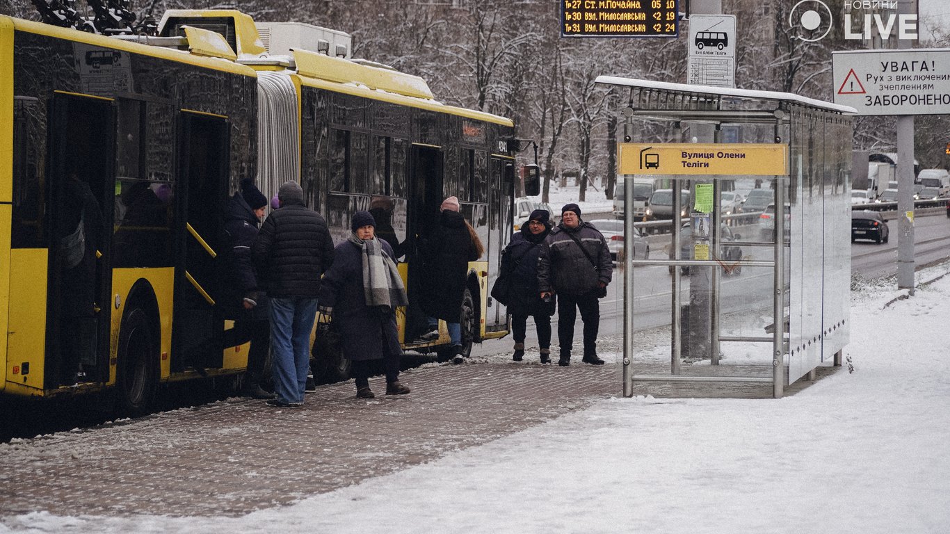 Стеклянные остановки для Киева за более 8 миллионов, — Евгения Кулеба раскритиковала решение властей