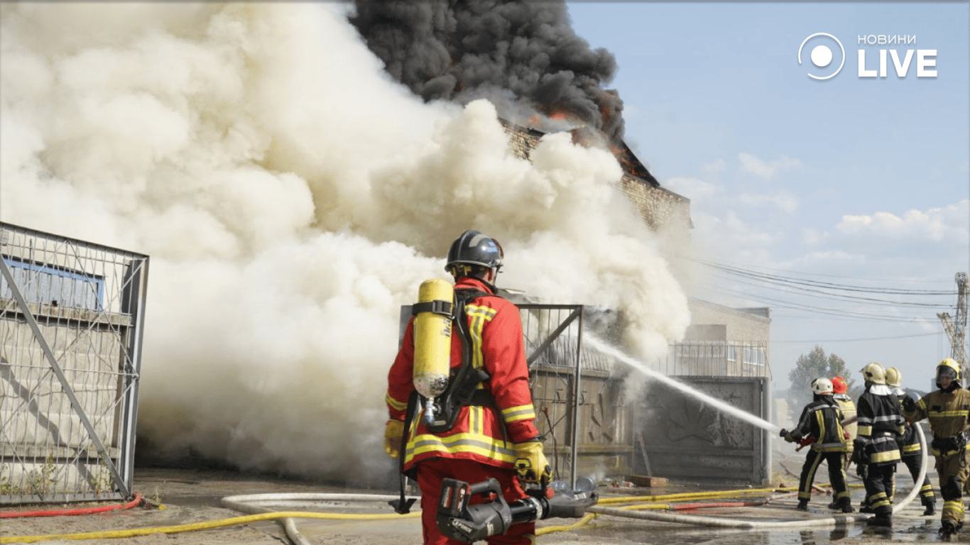 Пожежа у Києві 4 липня