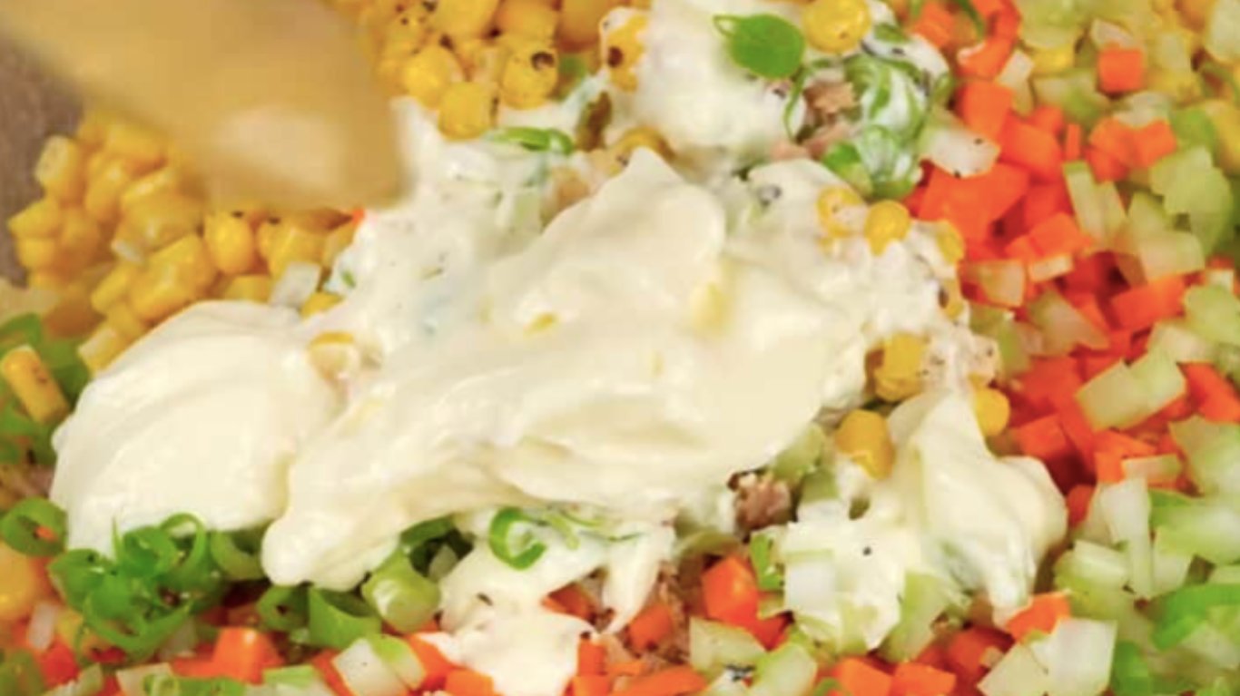 рецепт макаронів з тунцем та овочами