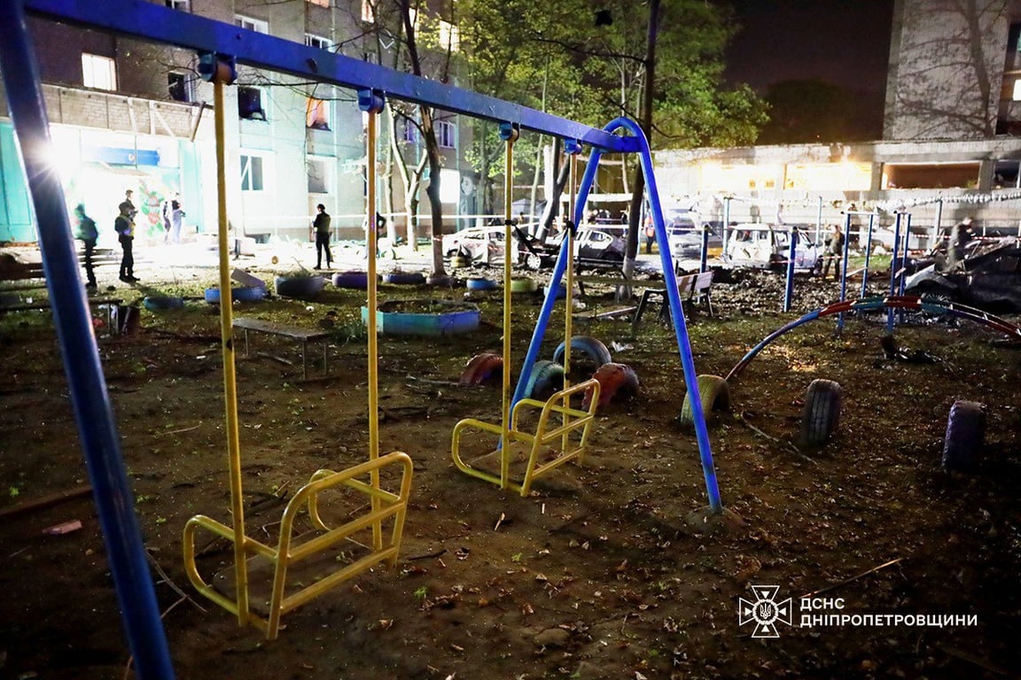 Російський удар по Дніпру 17 квітня