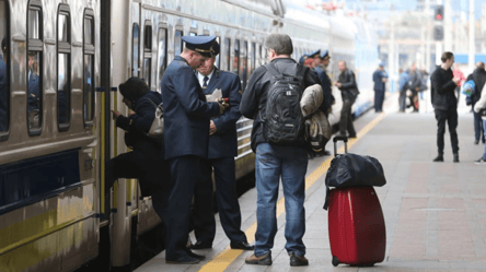 Как вернуть деньги за билет Укрзализныци — правила компании - 285x160