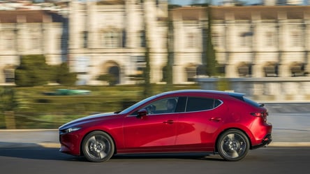 Чи варто купувати вживану Mazda 3: проблеми та ціни - 285x160